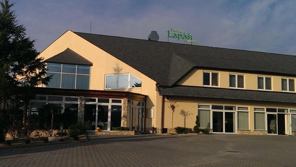 Penzion Lapas U Hoffera Нітра Екстер'єр фото